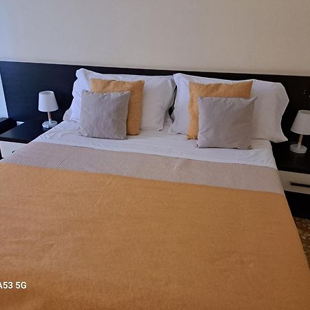 에코 B&B 마렐라 로마 외부 사진