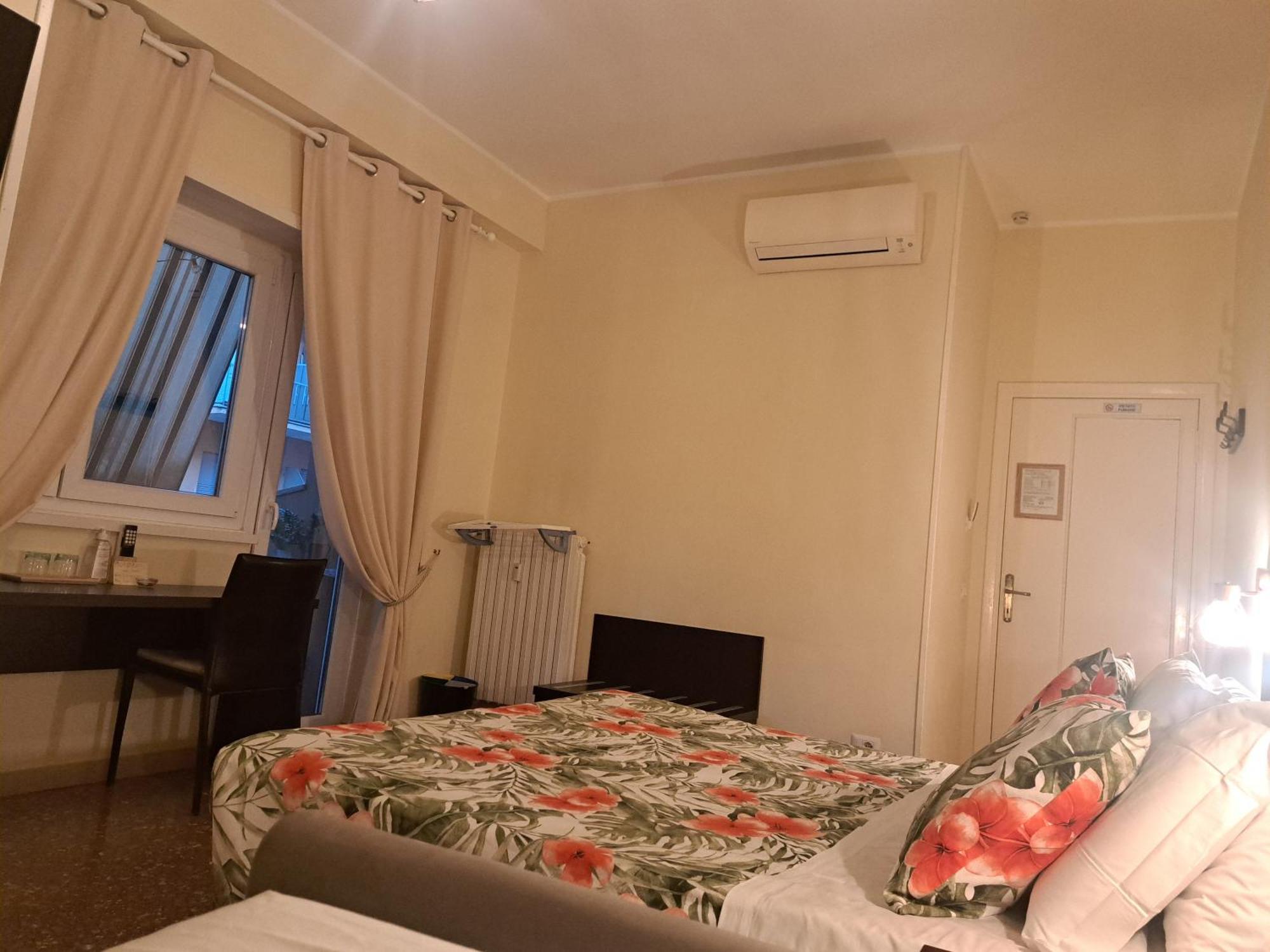에코 B&B 마렐라 로마 외부 사진